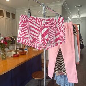 Lilly Pulitzer Hot Pink and White Shorts Sz 8